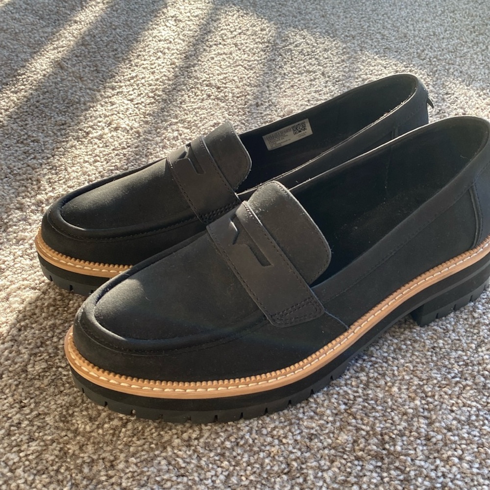 Toms Black Suede Lug Sole Penny Loafers - Picture 4 of 5
